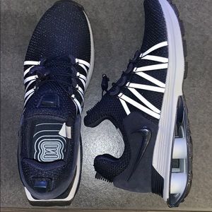 Men’s Nike Shox Gravity